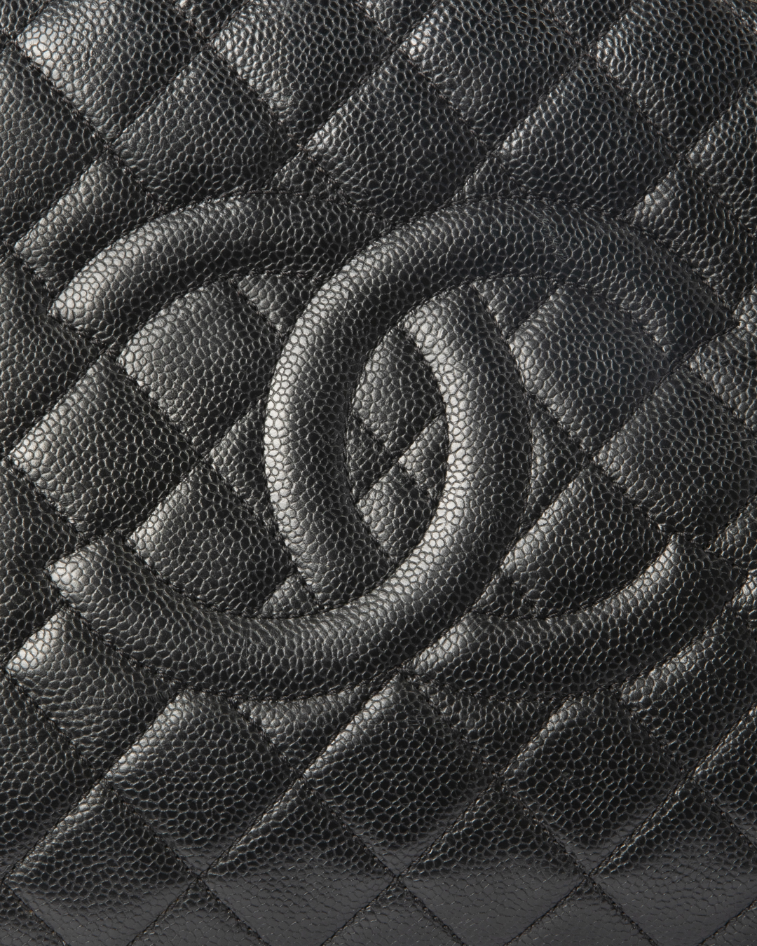 Alternative view of Chanel GST Large Caviar Nera