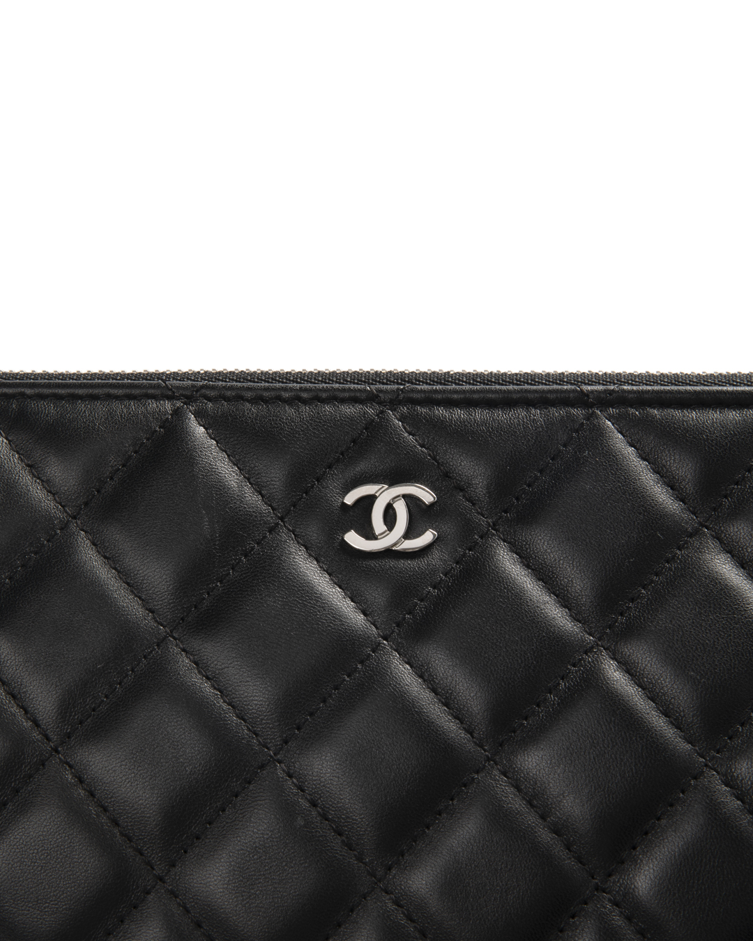 Alternative view of Chanel Clutch Charm Space Trapuntata Large Nera