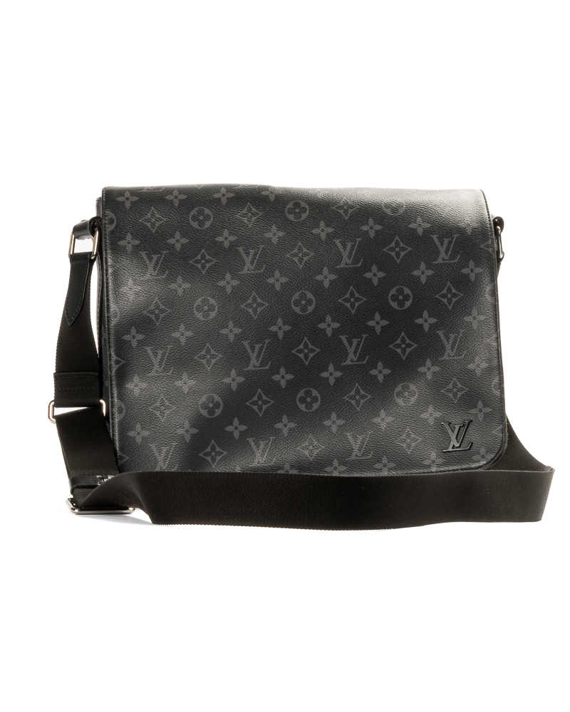 Louis Vuitton District MM Monogram Eclipse