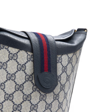 Alternative view of Gucci Bucket Vintage GG Supreme Blu