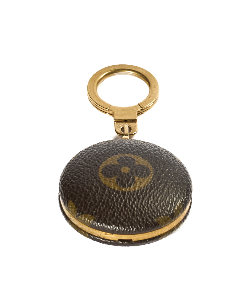 Alternative view of Louis Vuitton Charm Round Monogram