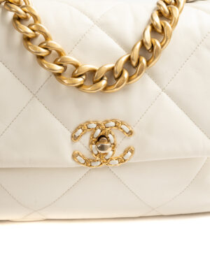 Alternative view of Chanel 19 Flap Medium Trapuntata Latte