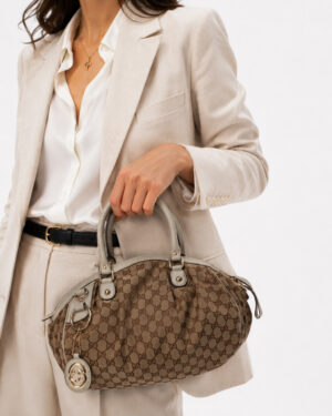 Alternative view of Gucci Shopper Sukey Medium GG Supreme Bianca