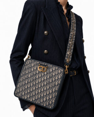 Alternative view of Dior Messanger Tote Large Oblique Blu