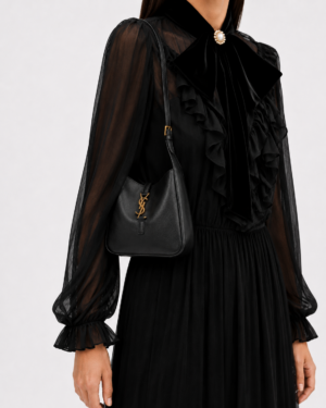 Alternative view of Saint Laurent Le 5 A 7 Soft Small Nera