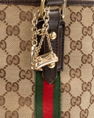 Alternative view of Gucci Tote Vertical Charm Medium GG Supreme Marrone