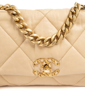 Alternative view of Chanel 19 Flap Small Trapuntata Beige