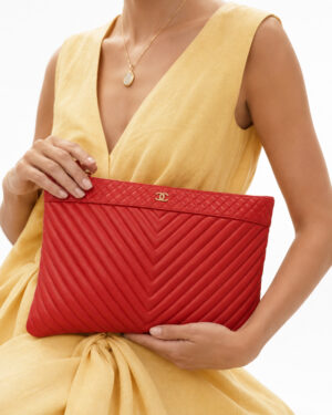 Alternative view of Chanel Pochette Chevron Medium Caviar Rosa