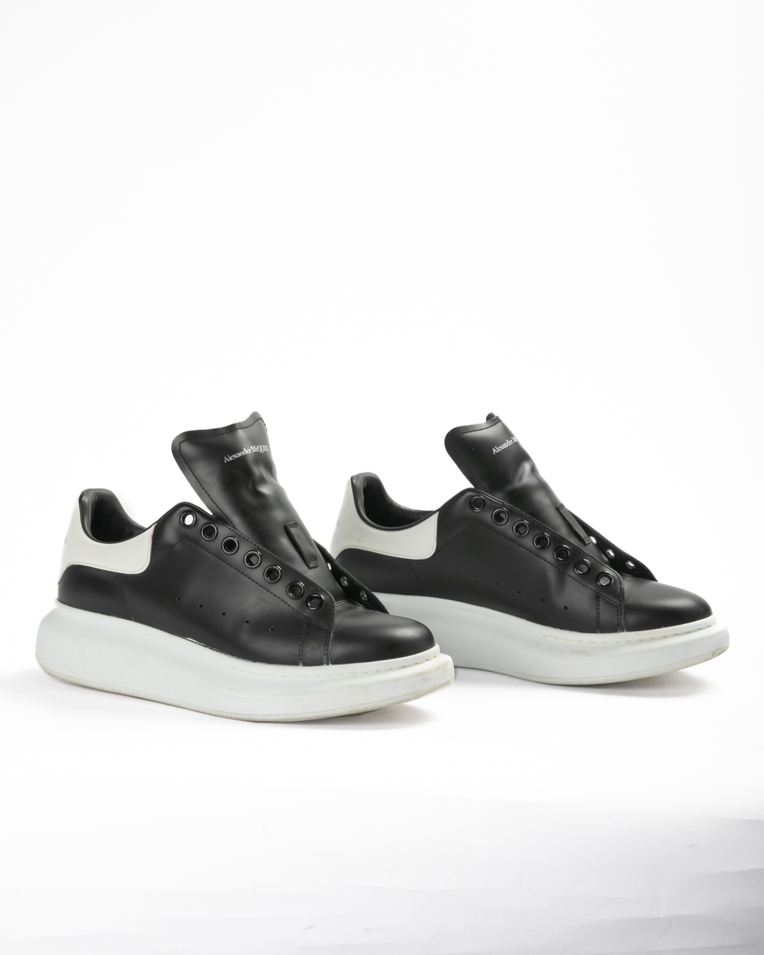 Alternative view of Alexander McQueen Sneakers Oversize Bicolor Nera