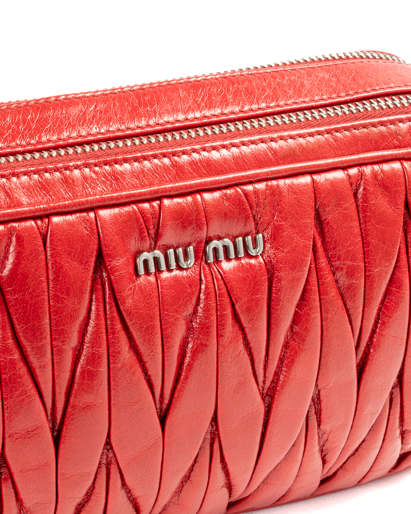 Alternative view of Miu Miu Camera Bag Zip Small Groffata Rossa