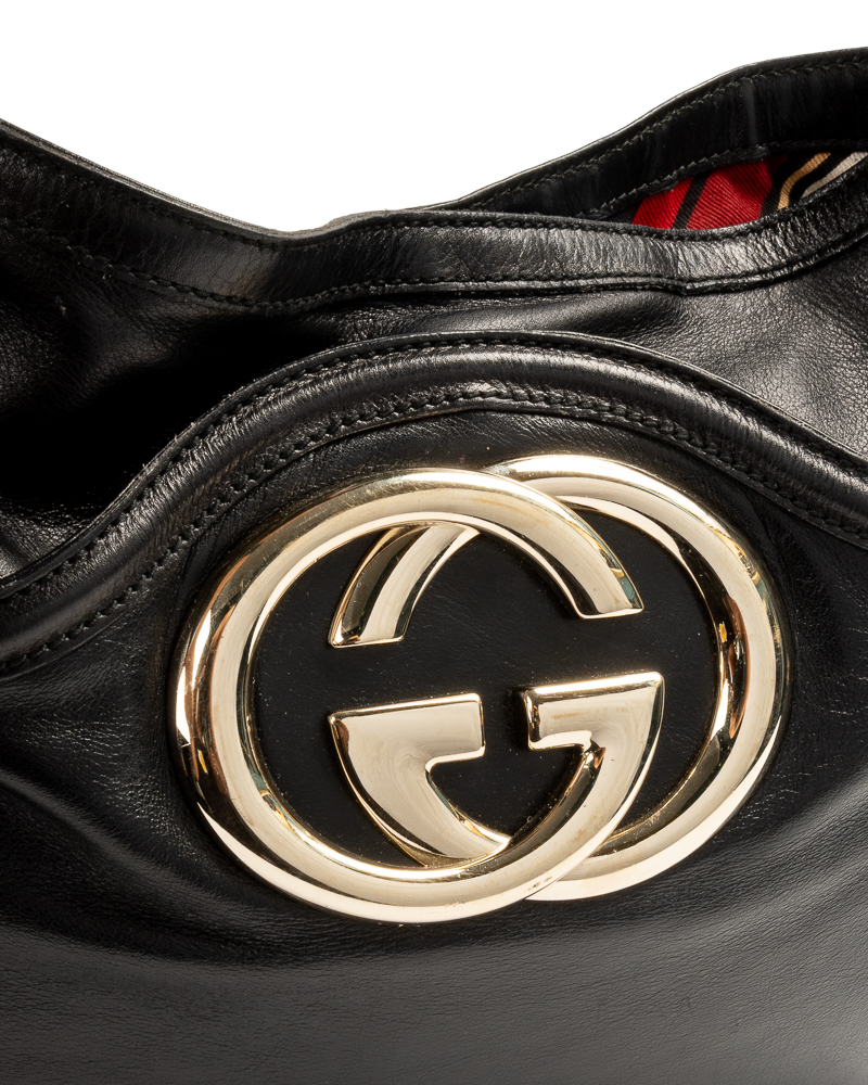 Alternative view of Gucci Britt Hobo Sottospalla Medium Nera