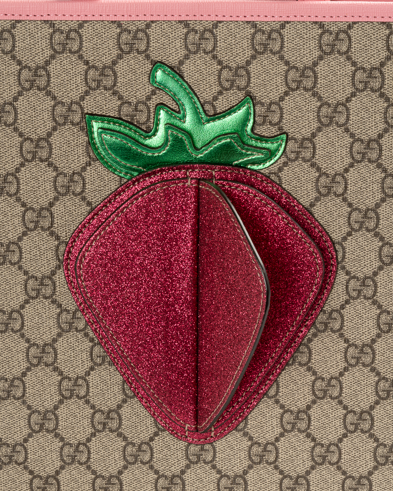 Alternative view of Gucci Tote Strawberry Medium GG Supreme Rosa