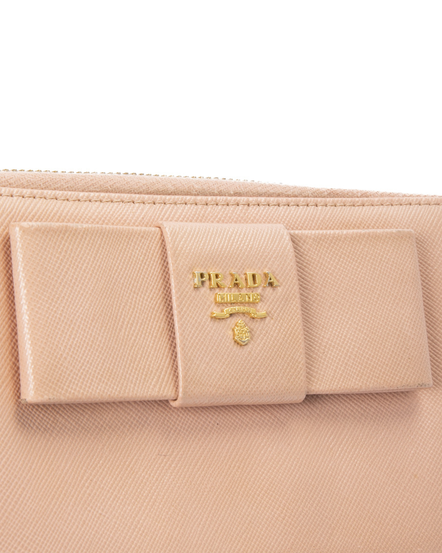 Alternative view of Prada Portafoglio Fiocco Zip Saffiano Rosa
