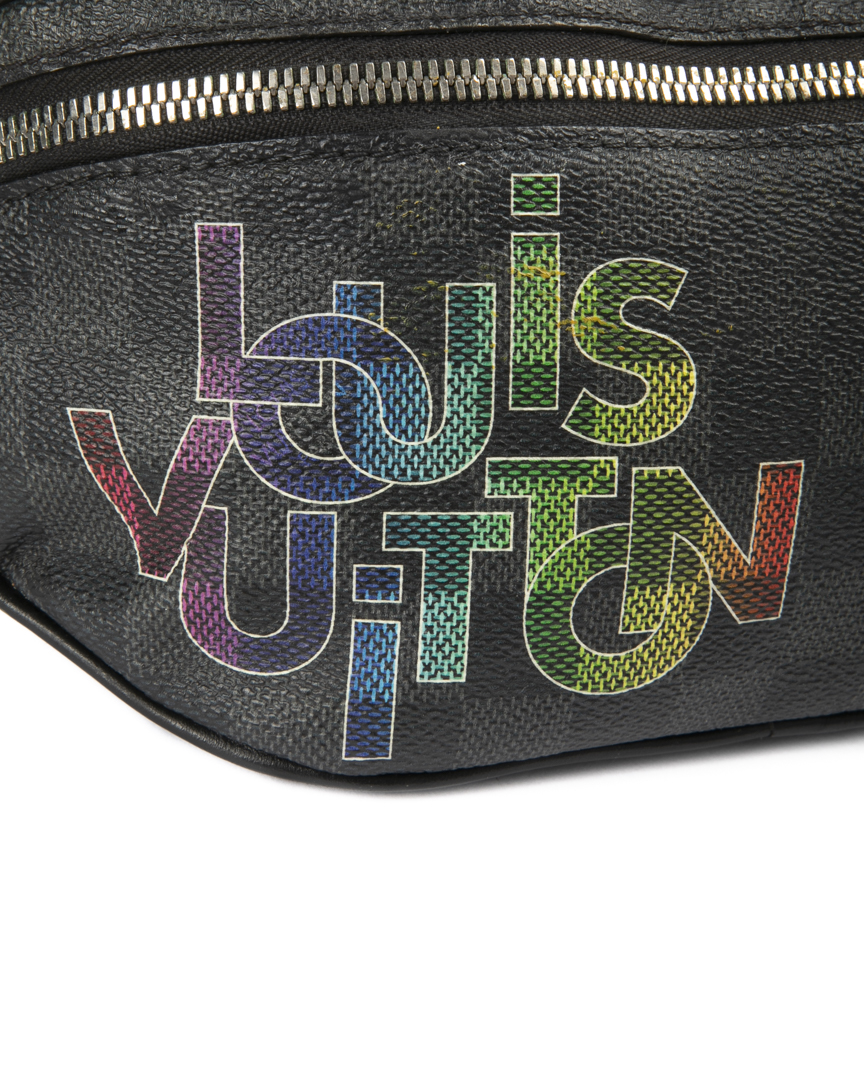 Alternative view of Louis Vuitton Marsupio Discovery PM Rainbow Damier Graphite