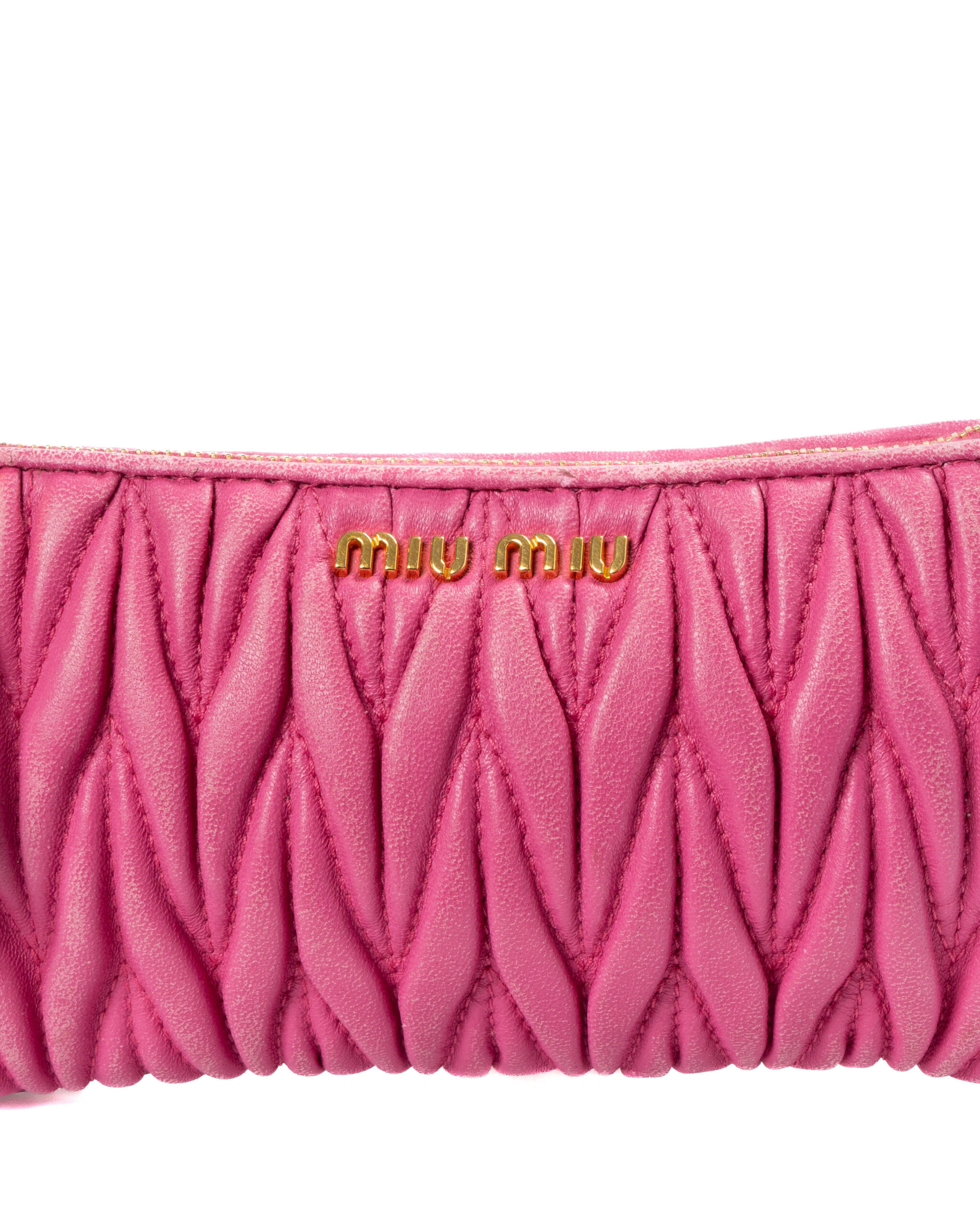 Alternative view of Miu Miu Pochette Zip Mini Groffata Fucsia