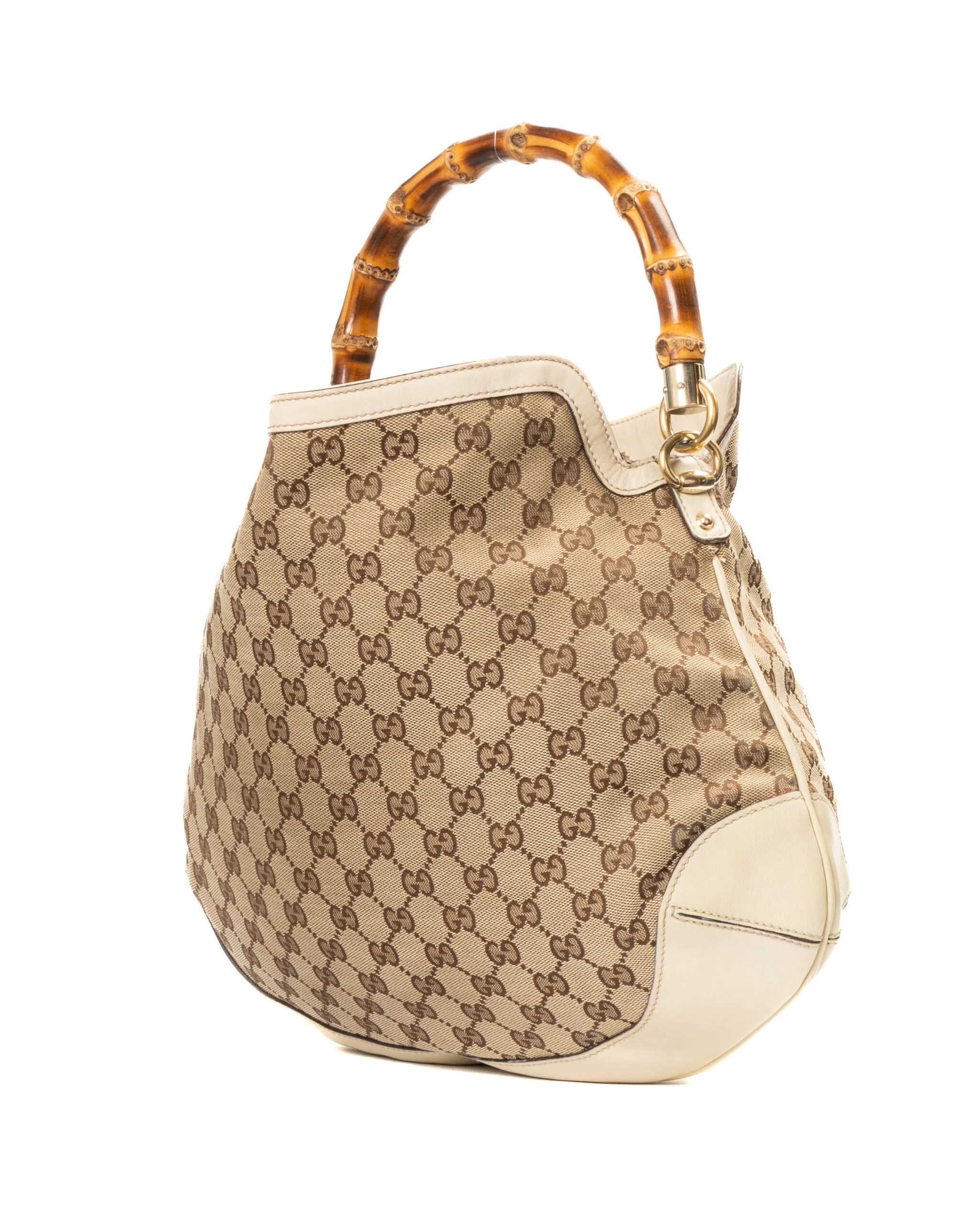 Alternative view of Gucci Sottospalla Bamboo Small GG Supreme Bianca