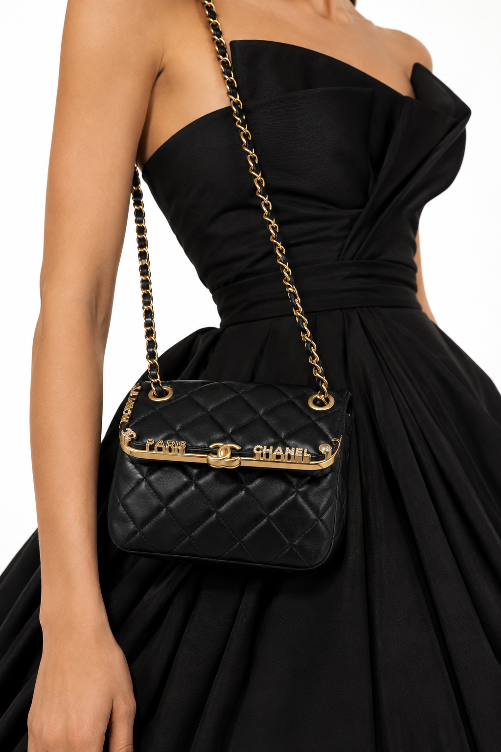 Alternative view of Chanel Vanity Kiss Lock CC Trapuntato Nero
