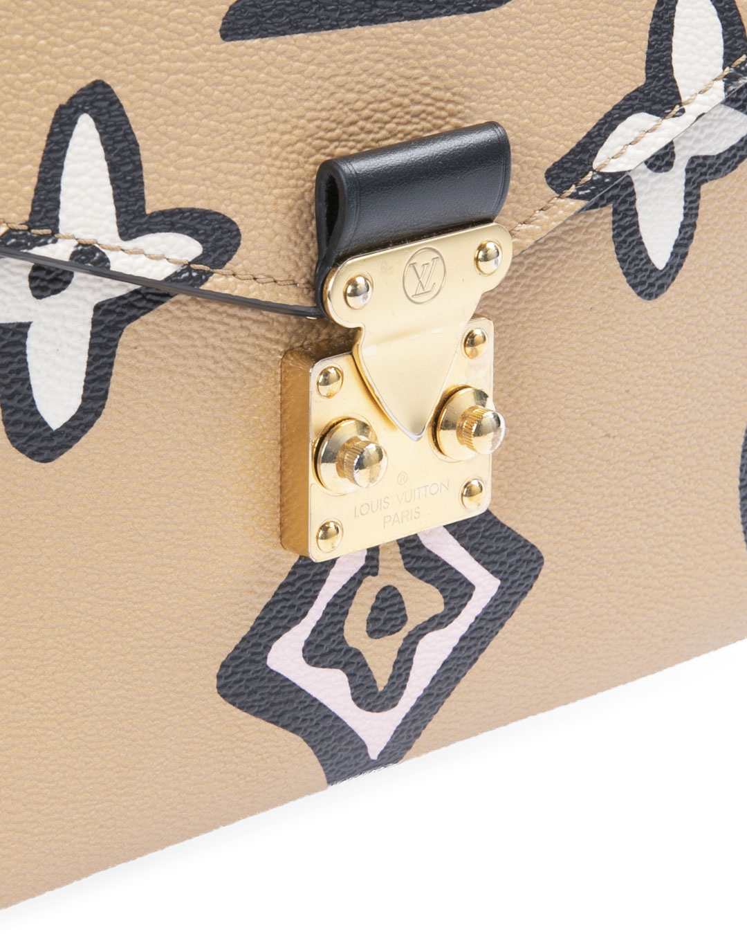Alternative view of Louis Vuitton Pochette Metis MM Wild At Heart Arizona Beige